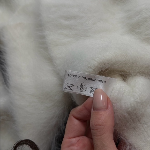 100% cashmere Sweater - Picture 5 of 6